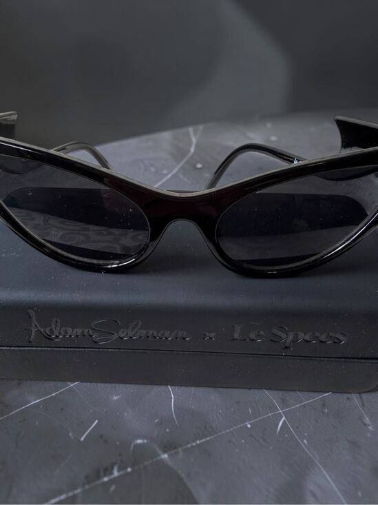Adam Selman x Le Specs The Prowler Black Cat Eye Sunglasses Case 1821122 main image 3